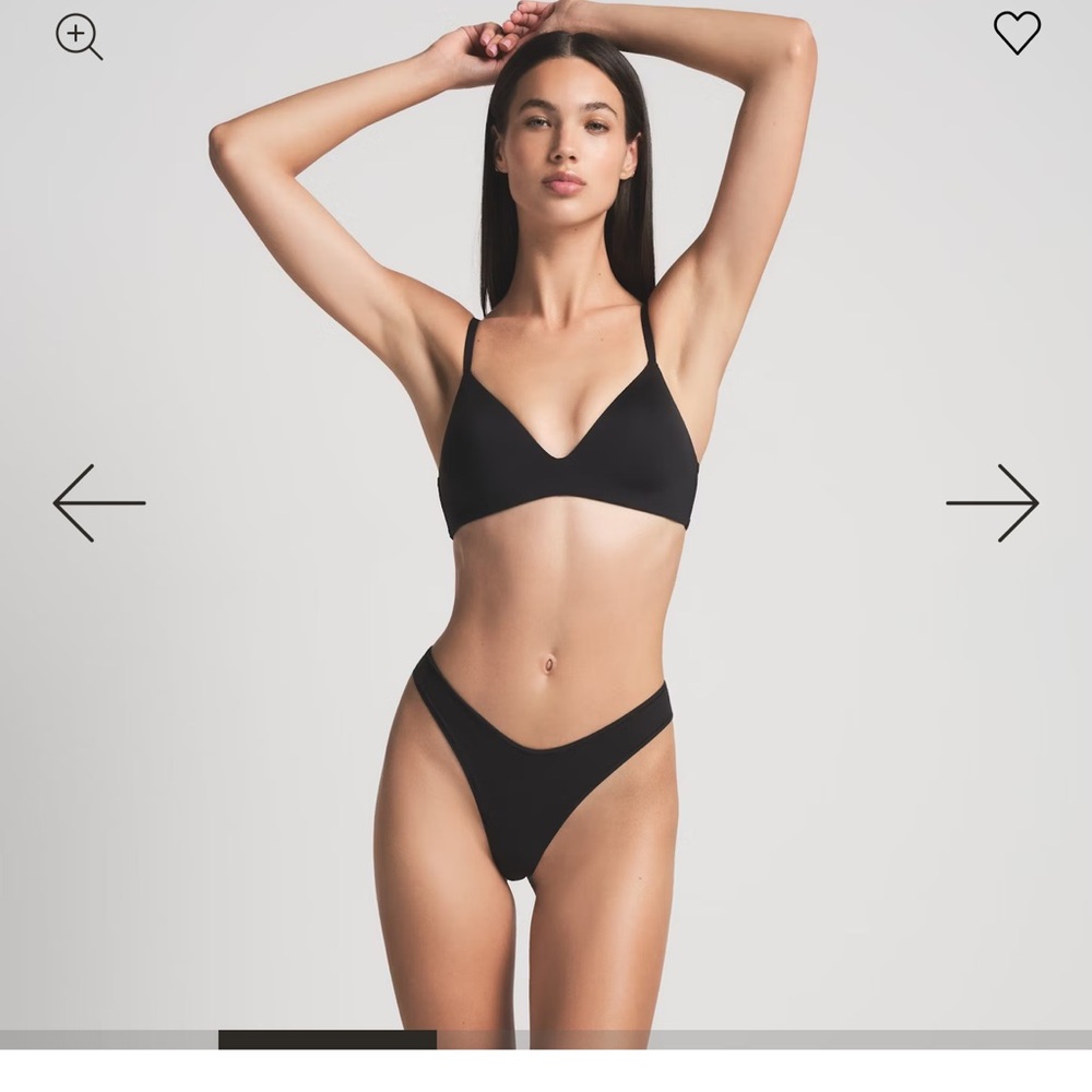 Skims Bra